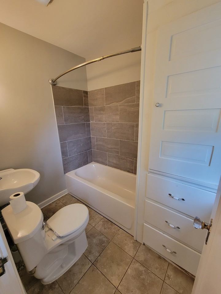 112 Alden St #NA - Photo 7 of 16