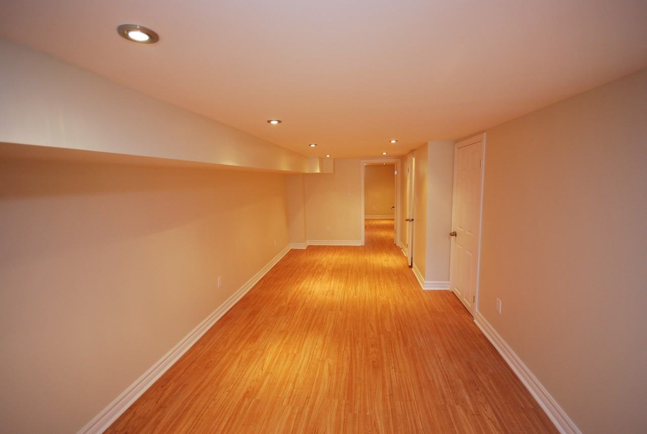 462 Pape Avenue - Photo 4 of 9