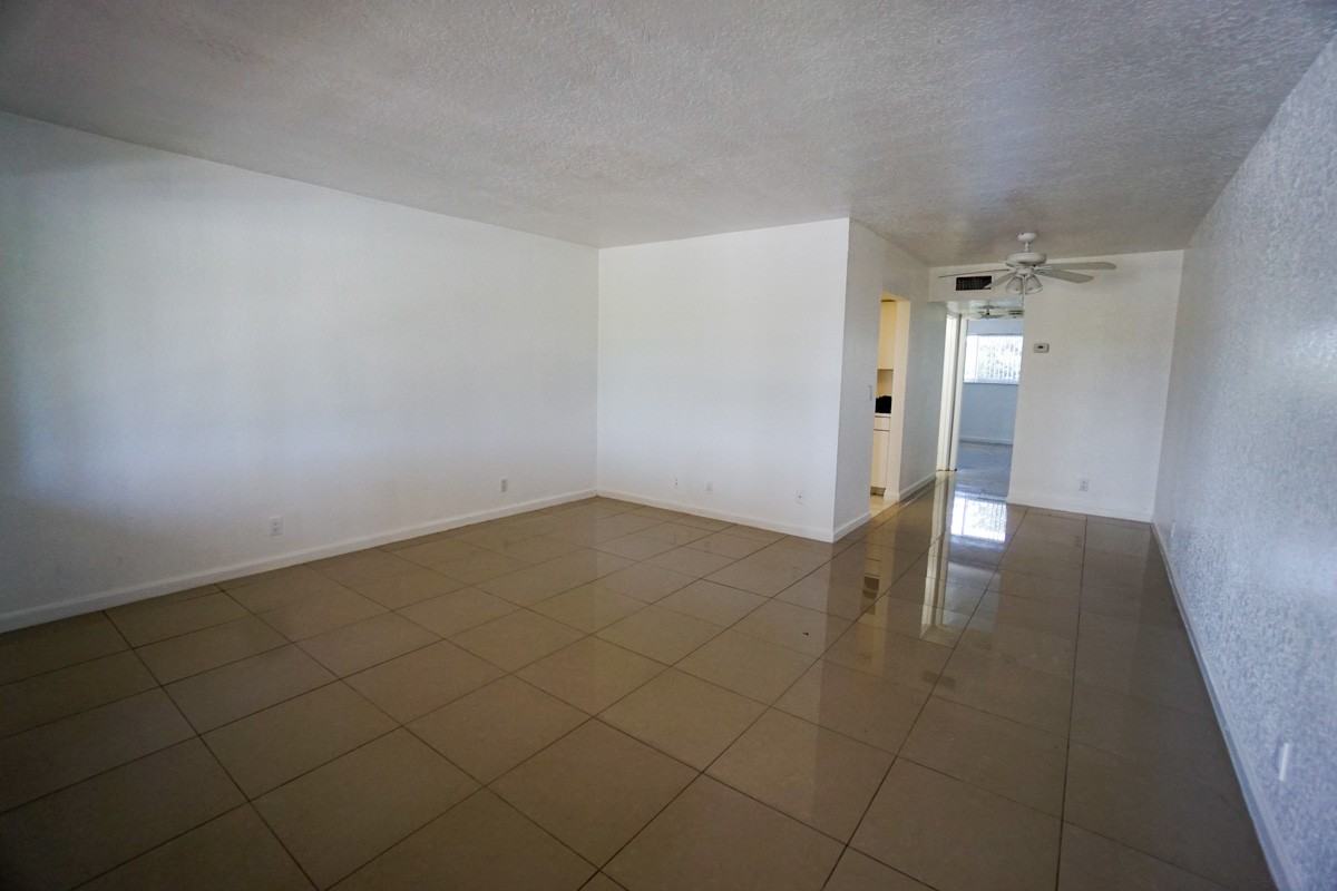 155 Se 5th Ct #22 - Photo 5 of 10