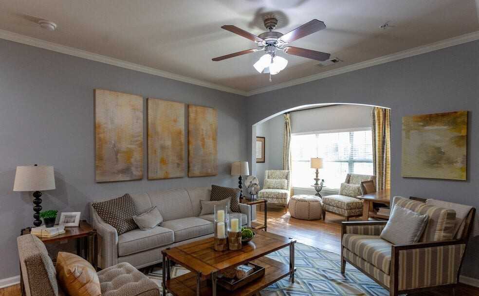 Vintage Crossing - Photo 4 of 27