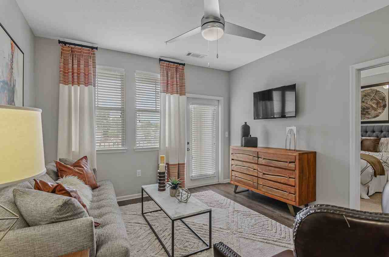 Tapestry Bocage - Photo 6 of 38