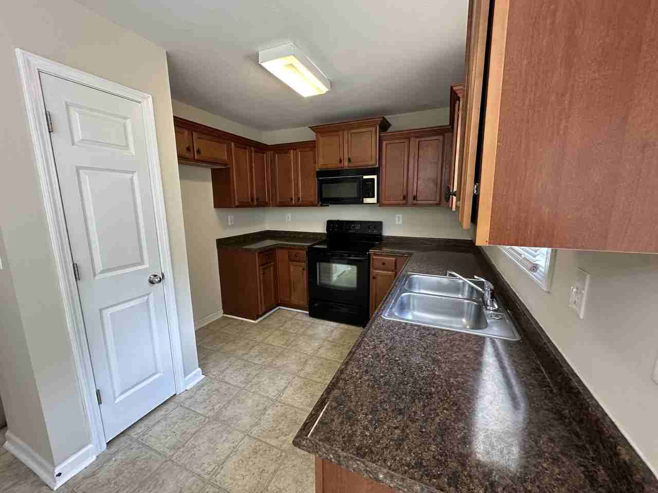 20 Lila Way - Photo 4 of 11