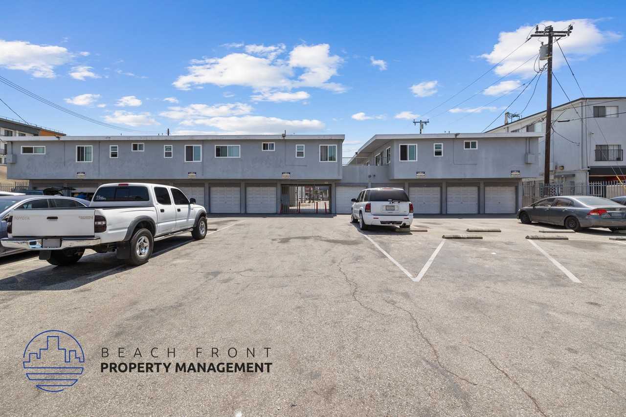 1151-1155 Walnut Ave. - Photo 4 of 22