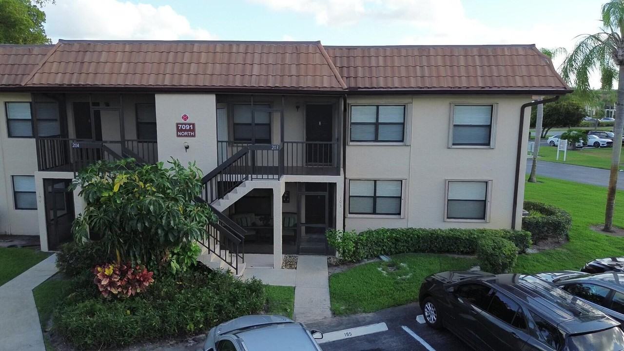 7091 Golf Colony Ct - Photo 3 of 27