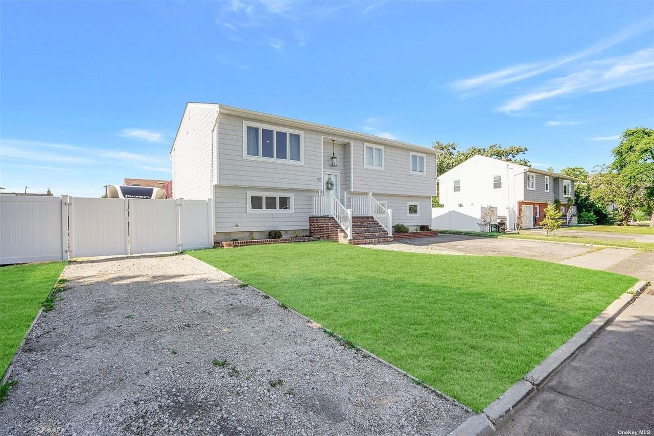 92 Orchard St - Photo 3 of 26