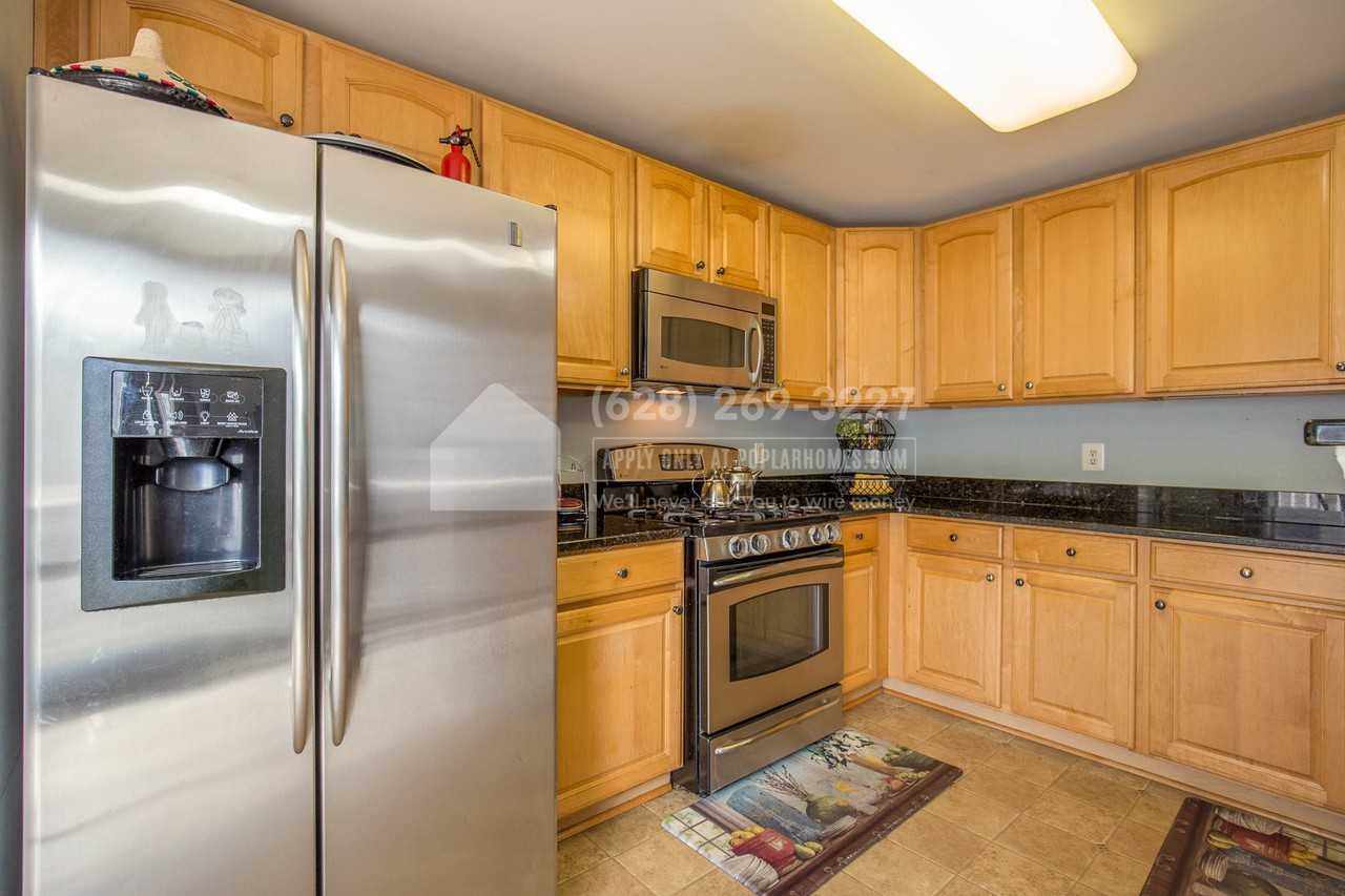 1003 Treeland Way - Photo 3 of 26