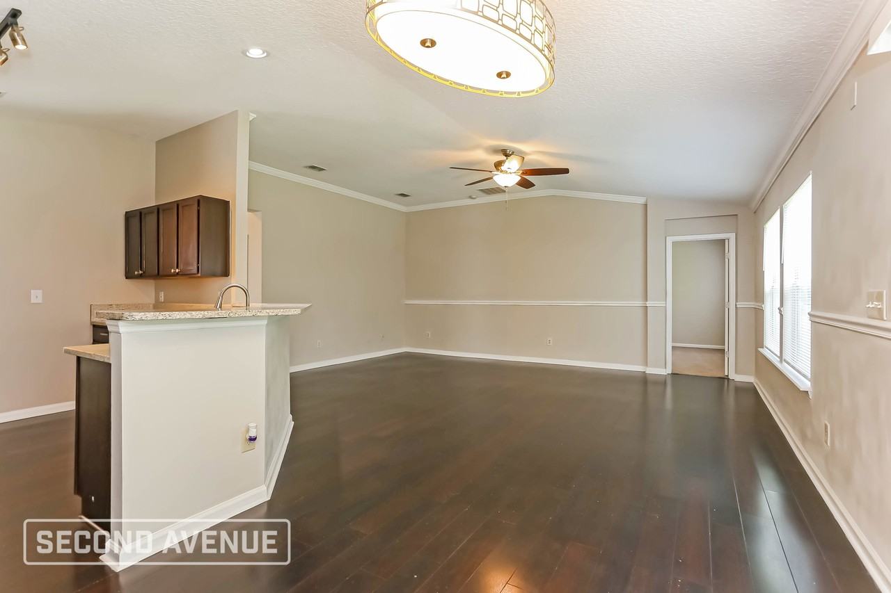 876 Bonaparte Landing Ct - Photo 6 of 23