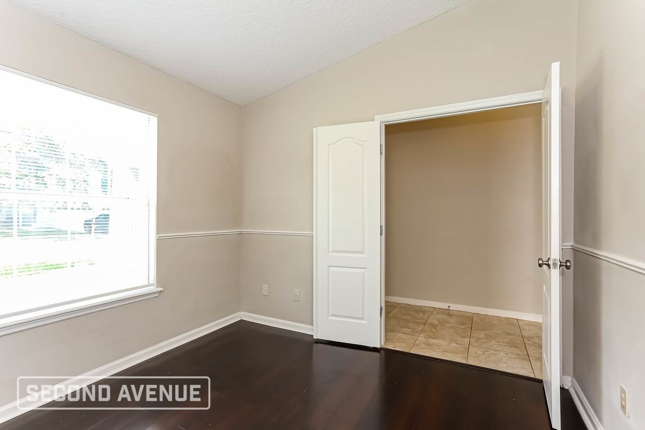 876 Bonaparte Landing Ct - Photo 7 of 23