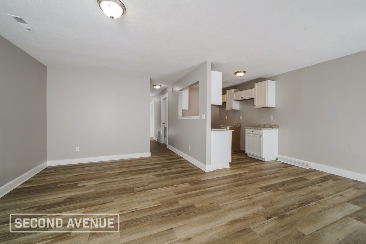 1735 W Kentucky St - Photo 2 of 24