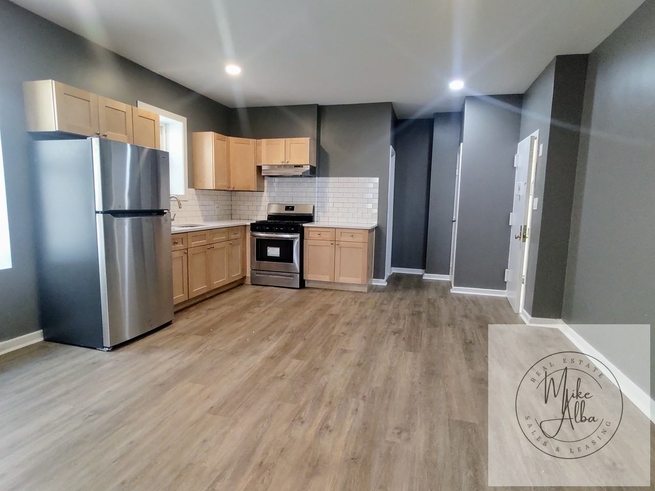 1056 Morris Park Avenue #2F - Photo 3 of 10