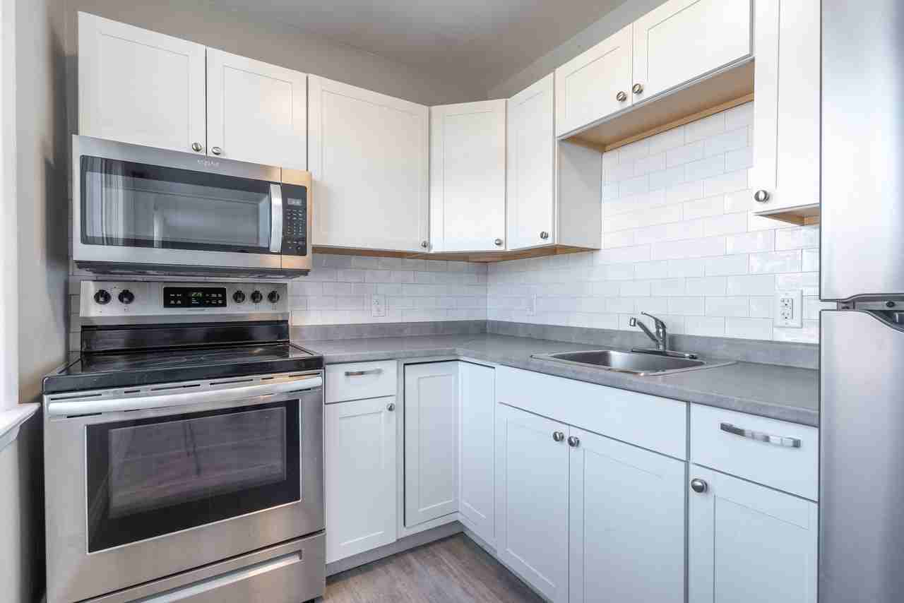 524 King St East #4 - Photo 2 of 10