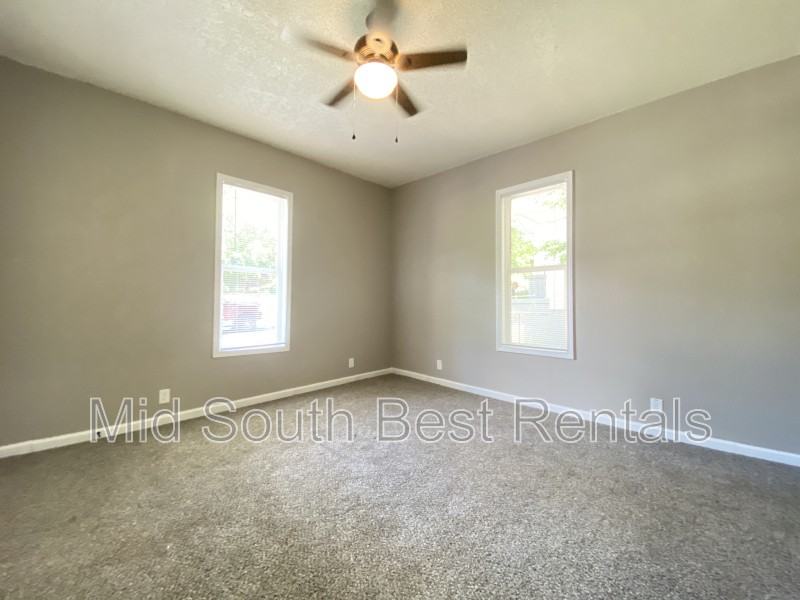 2715 Marshall St - Photo 2 of 8