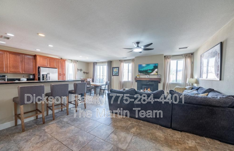 10712 Ridgebrook Dr - Photo 3 of 20