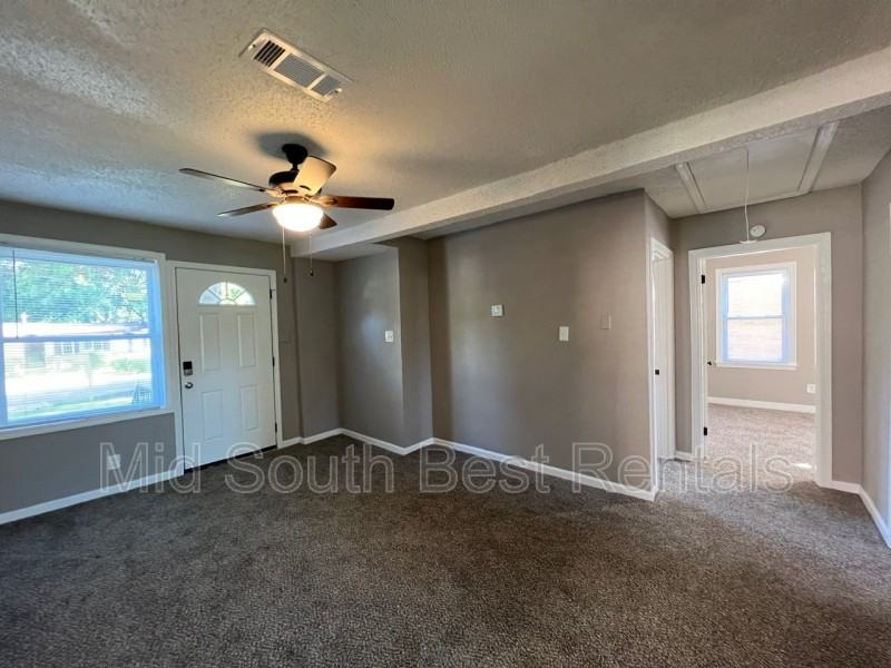 423 Delta Rd - Photo 2 of 8