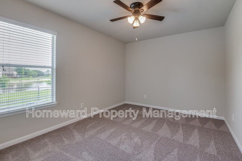 11728 Netleaf Ln - Photo 6 of 13