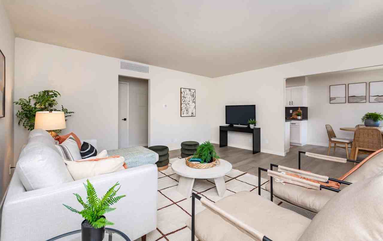 1223 Stratford Circle - Photo 3 of 28