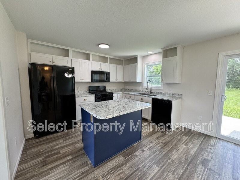 2239 Rittenhouse Pl - Photo 5 of 26