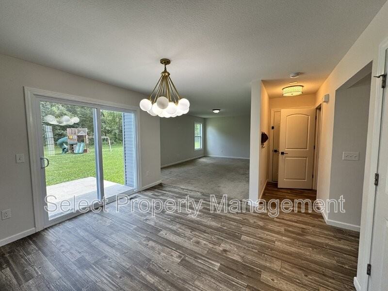 2239 Rittenhouse Pl - Photo 6 of 26
