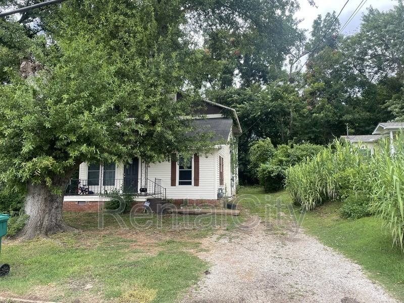 112 Tomlin St