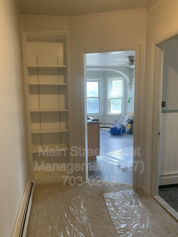 476 N Charlotte St #2 - Photo 3 of 30