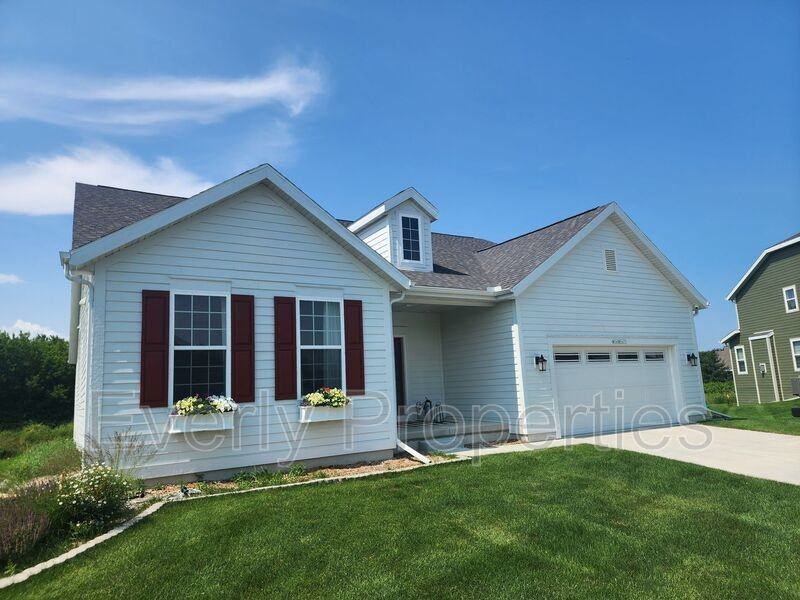 W242N5677 Peppertree Dr W - Photo 2 of 47