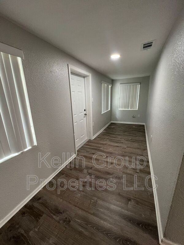 821 Augusta St - Photo 2 of 23