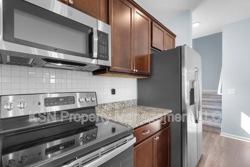 126 Riverwood Rd - Photo 6 of 42