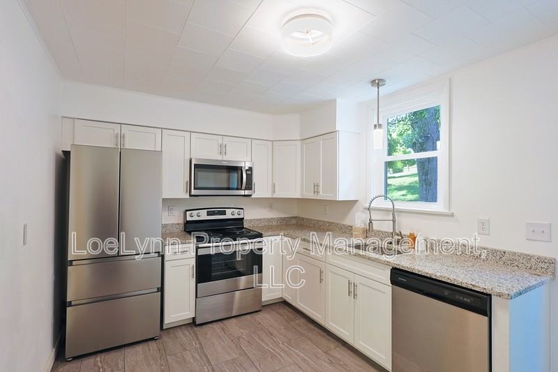 505 B St #1 - Photo 7 of 28