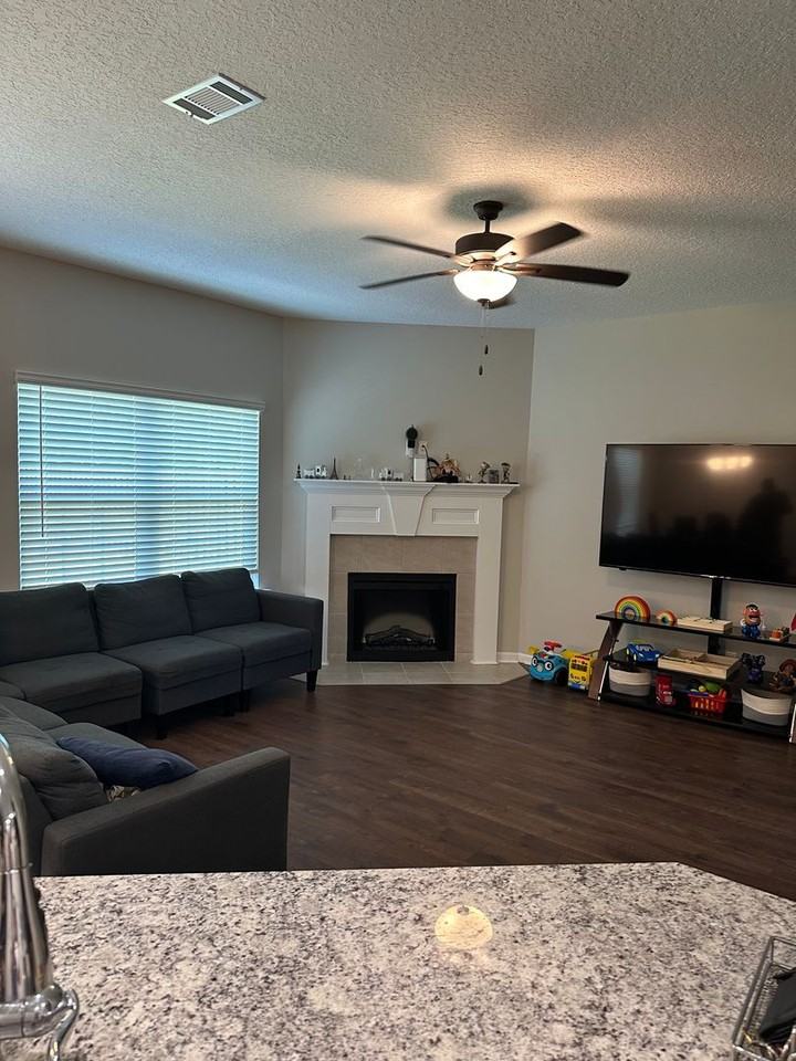 102 Brightleaf Cir - Photo 3 of 19