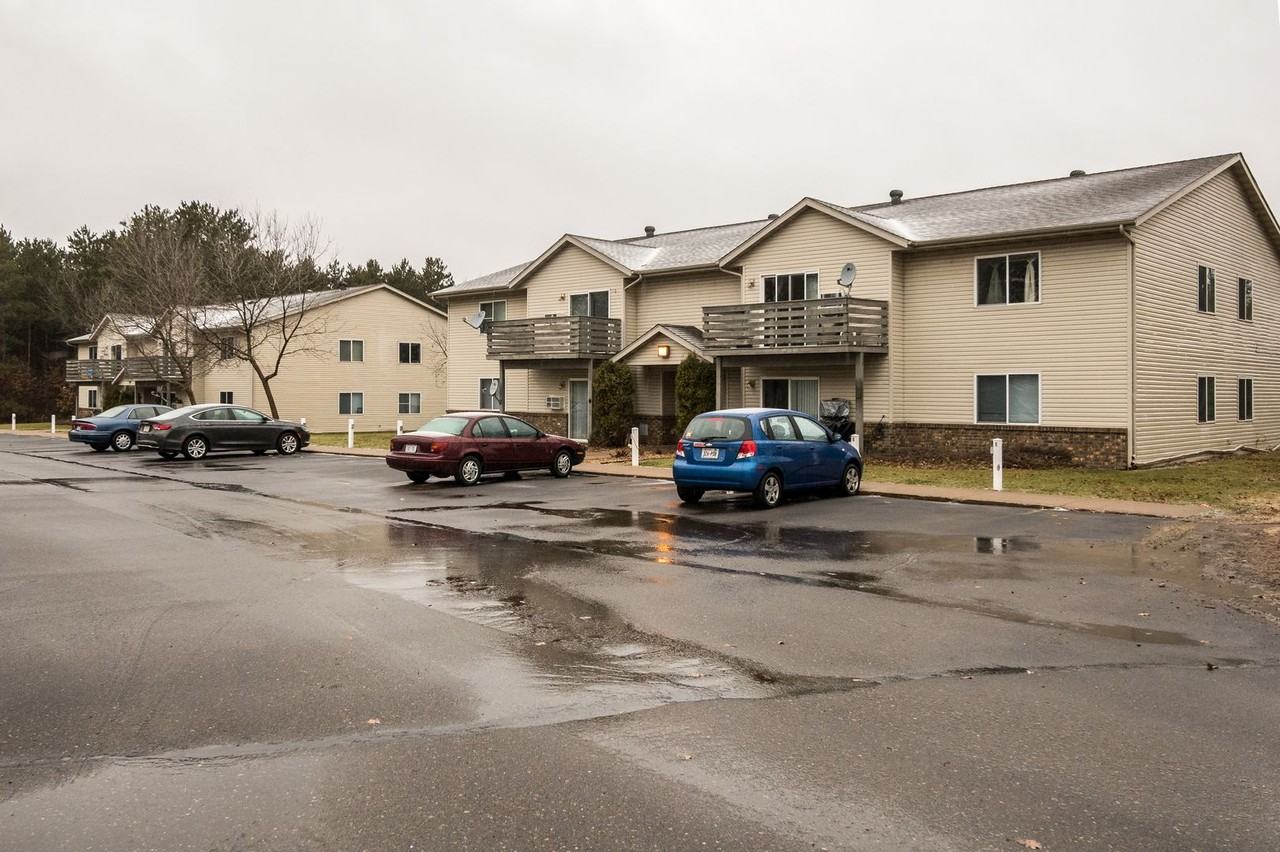 Pine Ridge Apartments - Photo 2 of 18