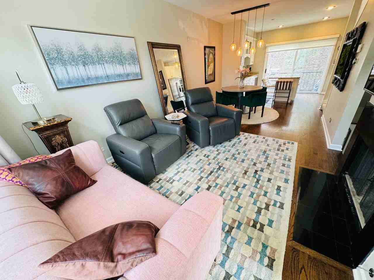 2001 N Honore St #A - Photo 6 of 19