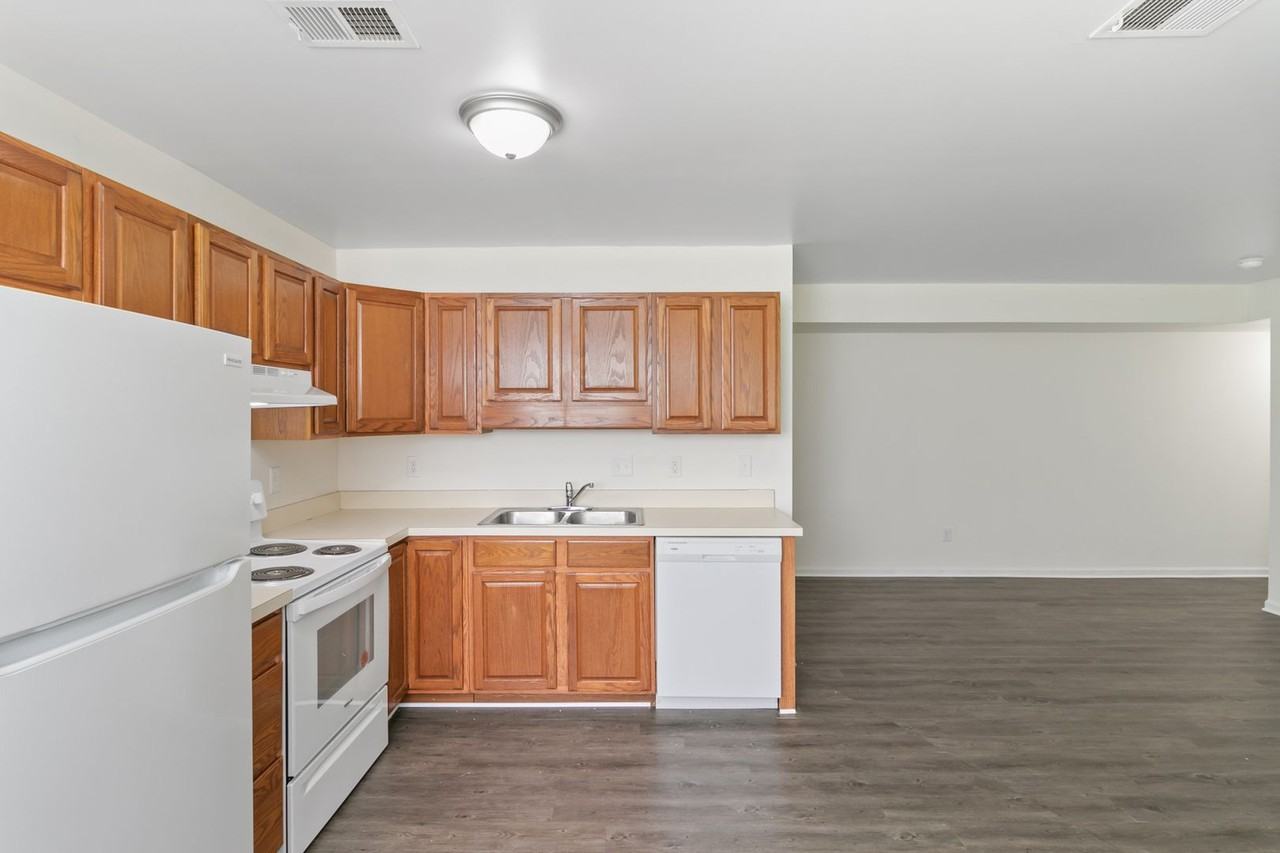 Ripley Tickner Apartments - Photo 6 of 40