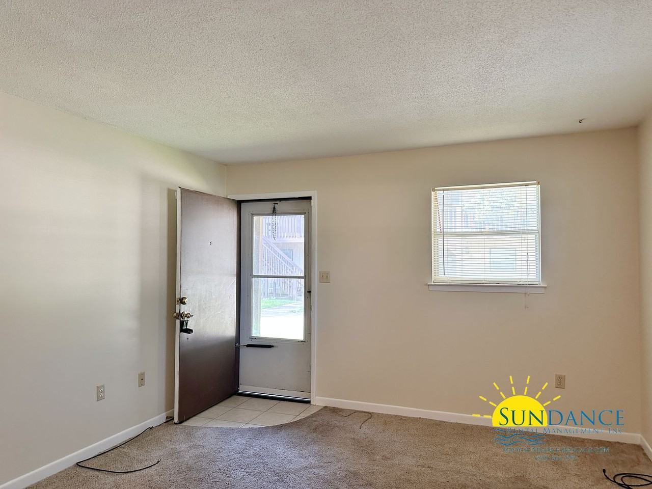 709 Green St Apt A - Photo 3 of 10