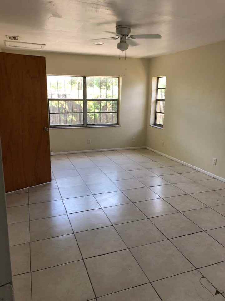 1712 Nw 16th St - Photo 7 of 16