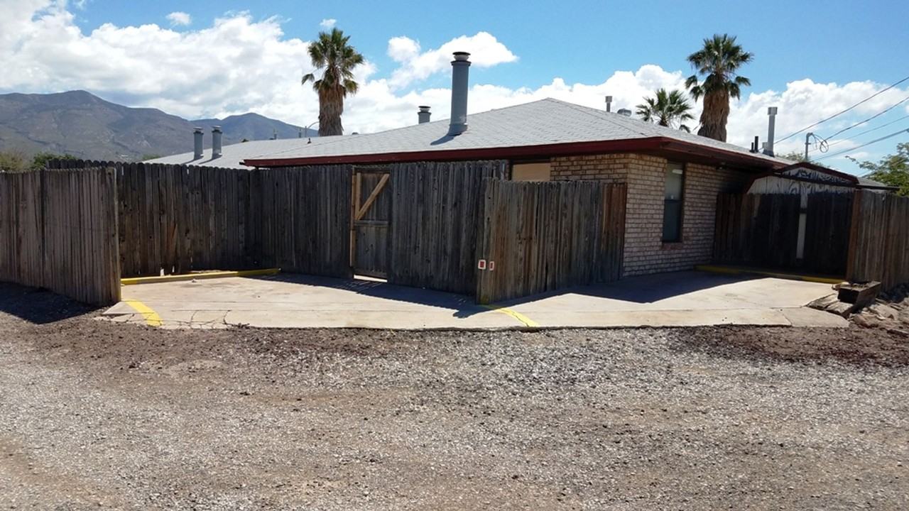 2605 Pecan Dr - Photo 2 of 7