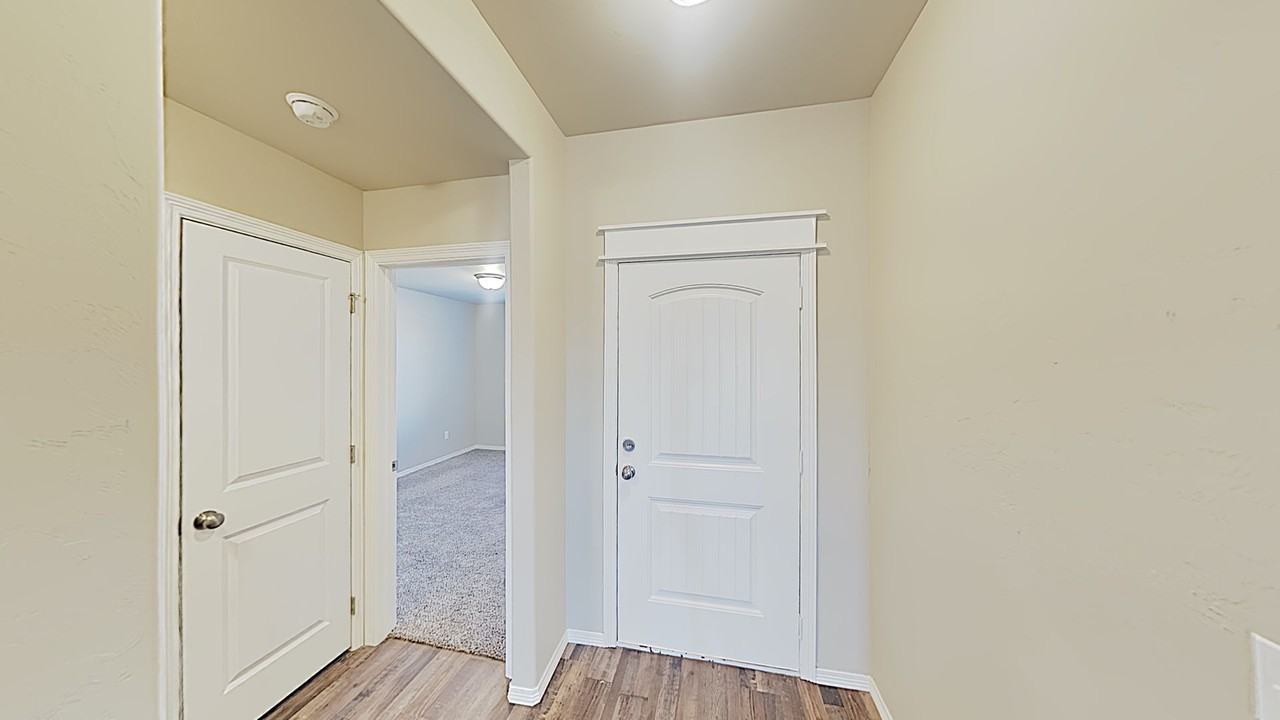 6304 Nw 178th Cir - Photo 4 of 20