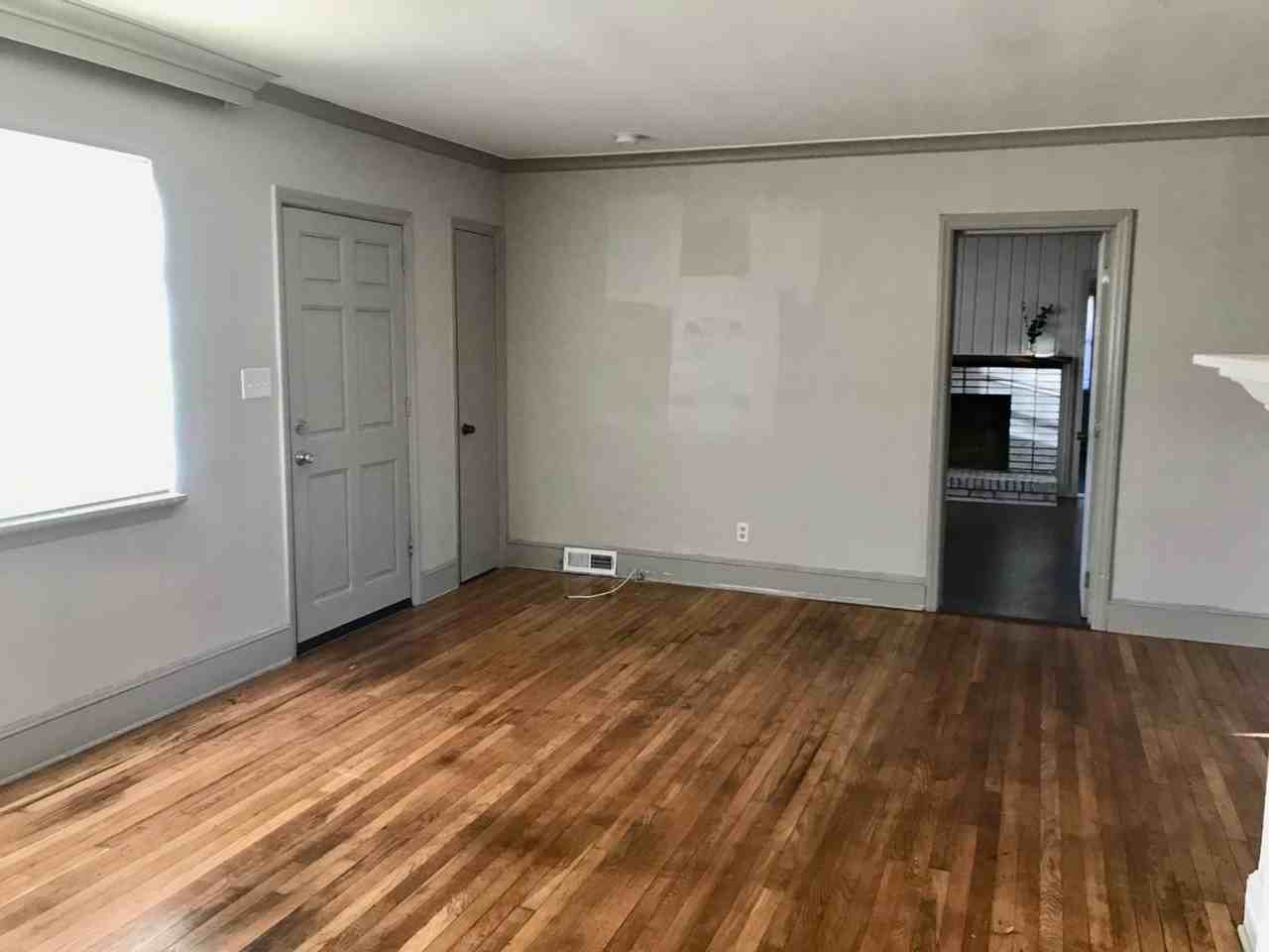 8224 Douglas Dr - Photo 5 of 29