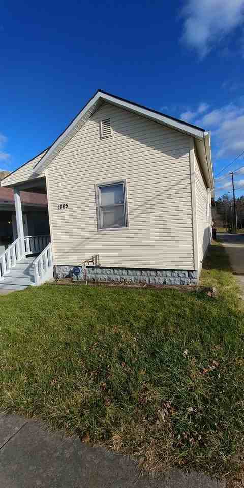 1165 Wabash Ave - Photo 2 of 10
