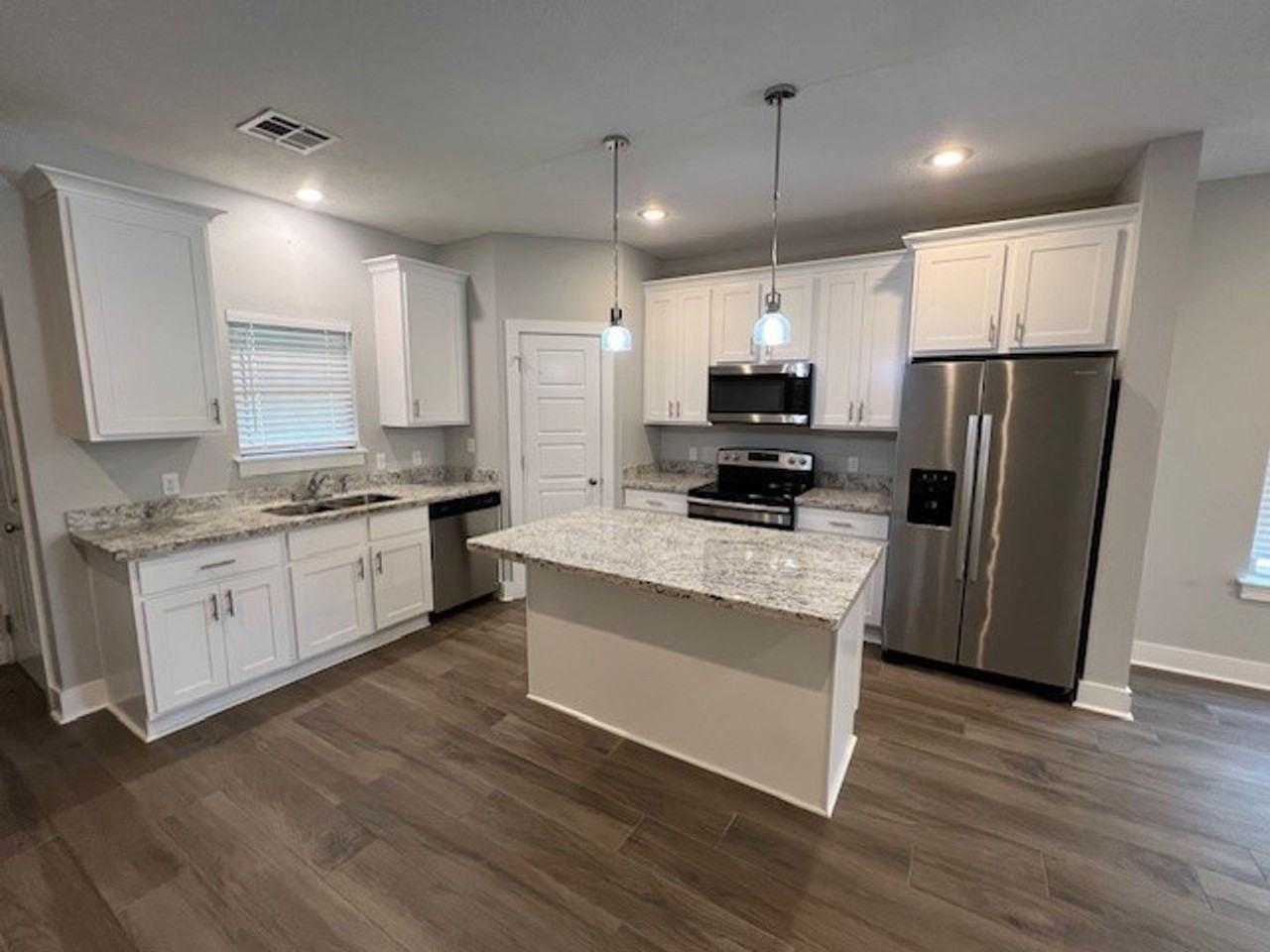 5030 S Prien Lake Rd #J - Photo 5 of 20