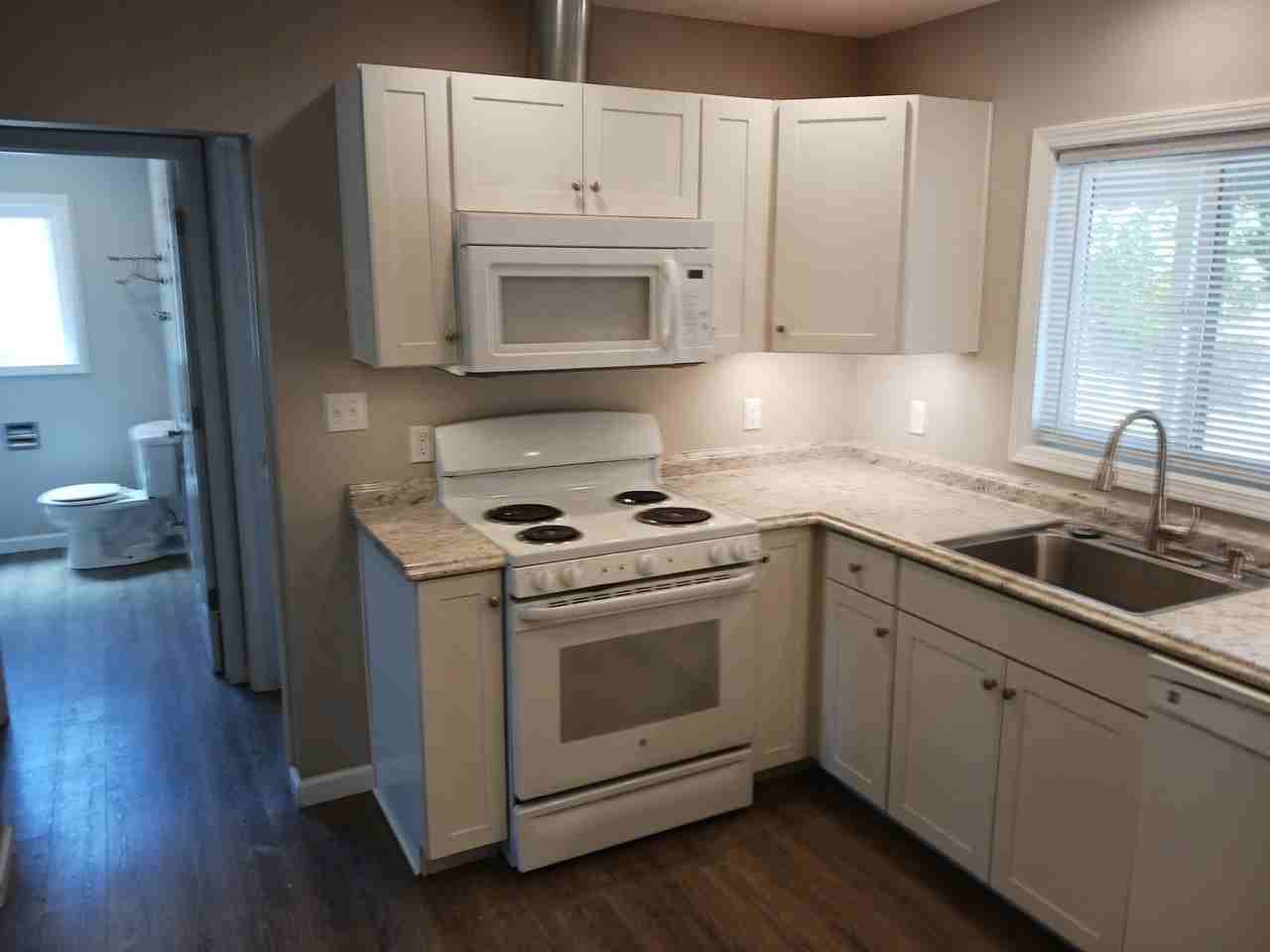 76349 Ivy St - Photo 3 of 10