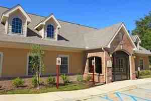 Woodcrest Apartments - Photo 5 of 16