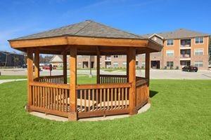 Woodcrest Apartments - Photo 6 of 16