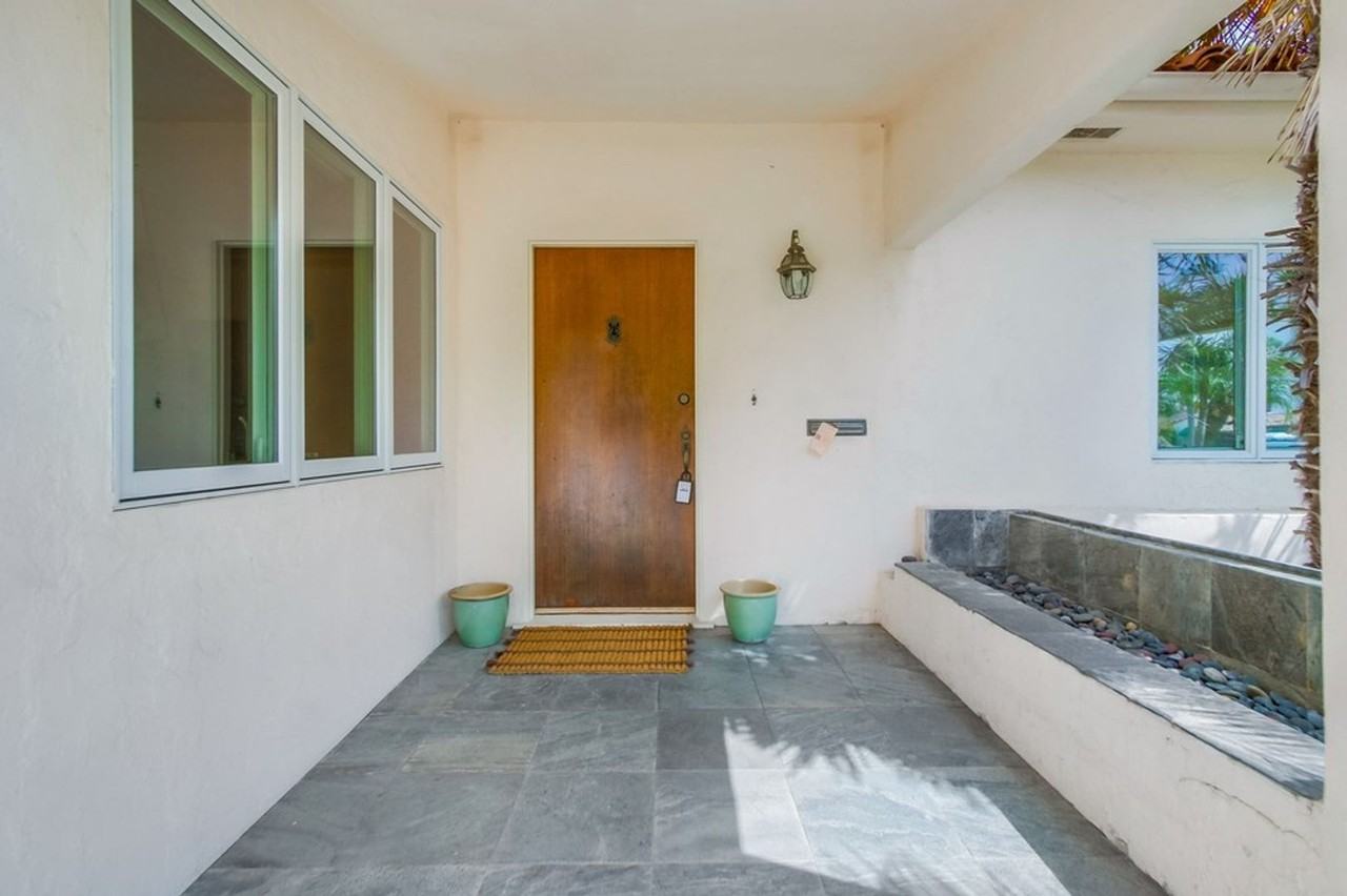 5252 Marlborough Dr - Photo 4 of 34