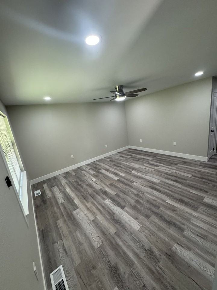 405 Missionary Ave - Photo 6 of 12