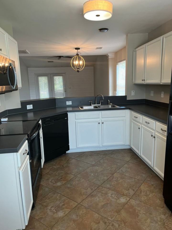 1232 River Rock Rd - Photo 3 of 8