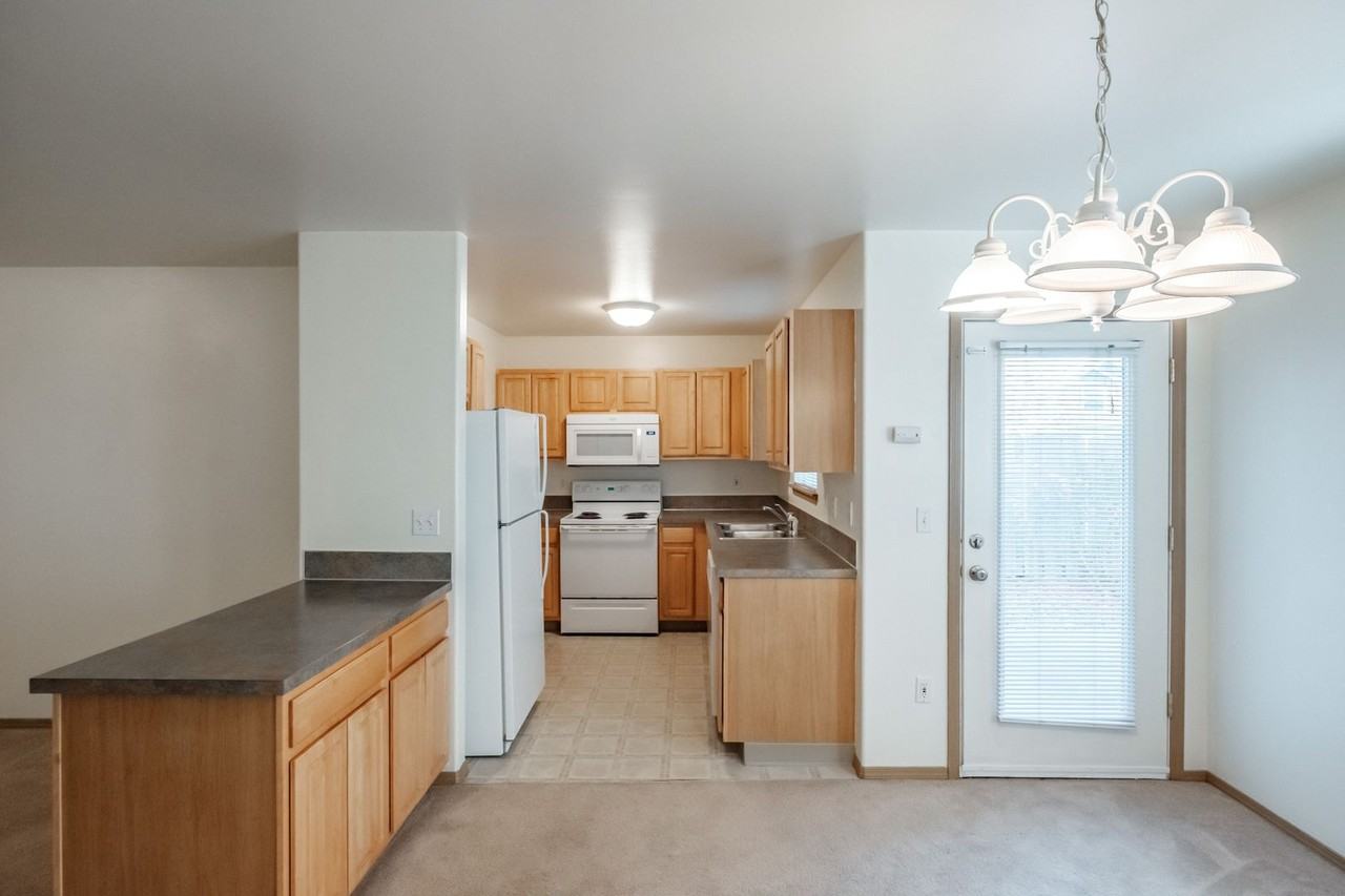 Lexington Townhomes - Photo 6 of 44