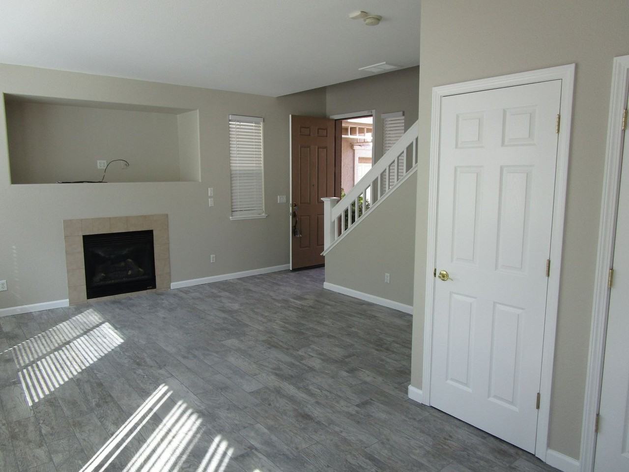 553 Refosco Ct - Photo 3 of 10