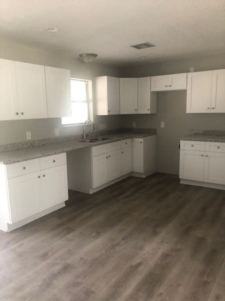 2340 Highway 326 S - Photo 2 of 43