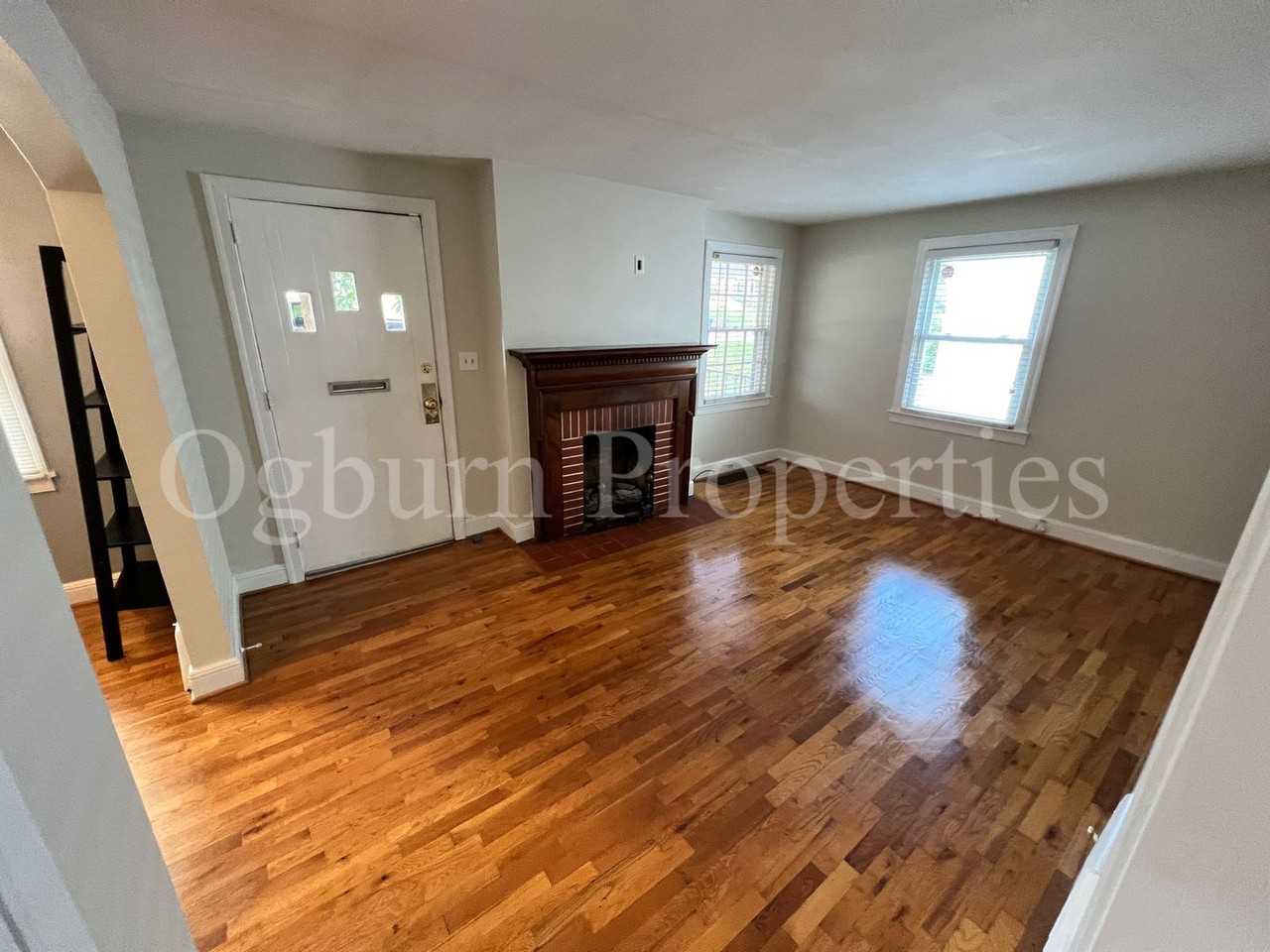 2388 Jefferson Ave - Photo 2 of 9