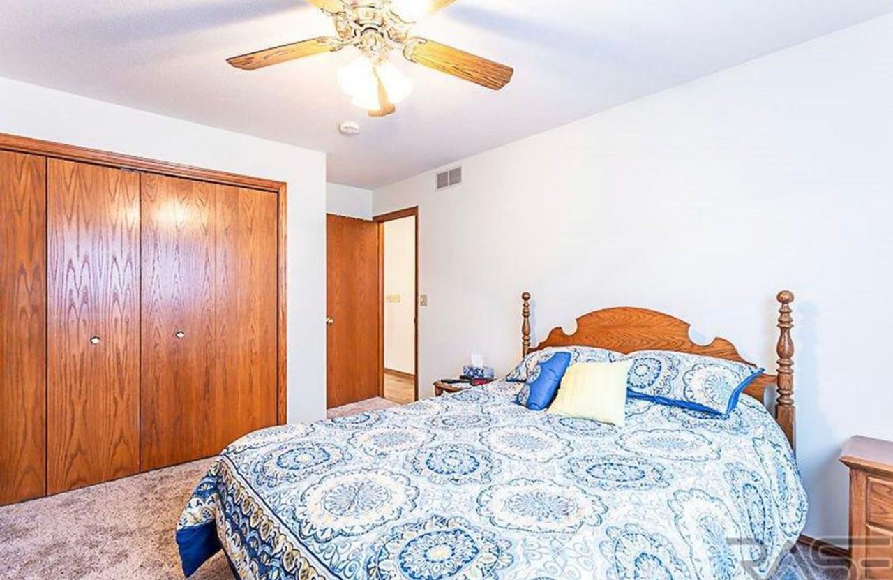 2720 S Maywood Dr - Photo 7 of 17